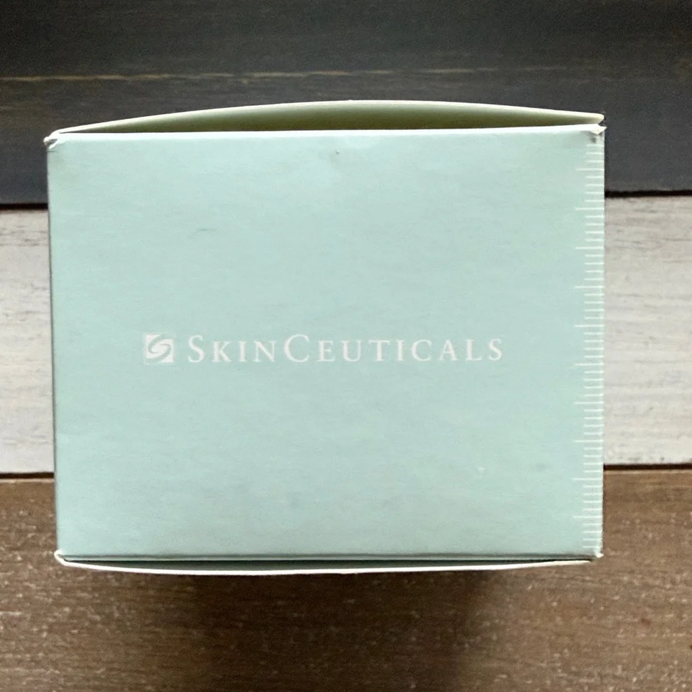 SkinCeuticals Triple Lipid Restore 2:4:2 Cream - Light Aqua - Picture 7 of 7